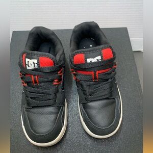 DC Youth Sneakers. Size 2 Blk & Red.